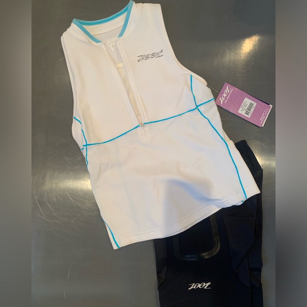 Zoot triathlon tank and shorts - Picture 2 of 11
